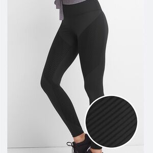 GAPFit high rise texture stripe legging